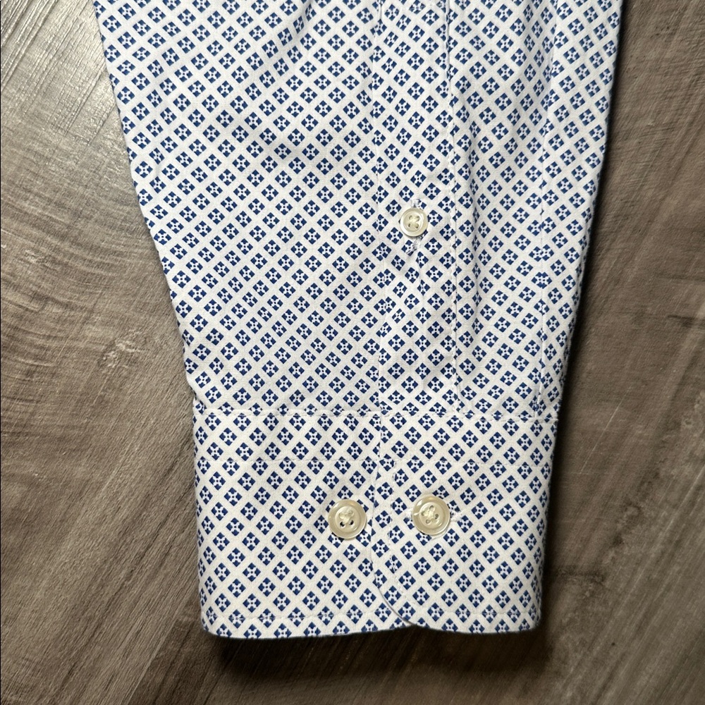 Jos. A. Bank Tailored Fit Geometric Long Sleeve Button Down - Large - Picture 4 of 6